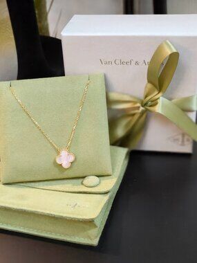 Van Cleef & Arpels necklace